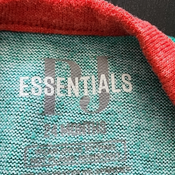 PJ Essentials Holiday sleeper sz 24mo - Picture 3 of 5